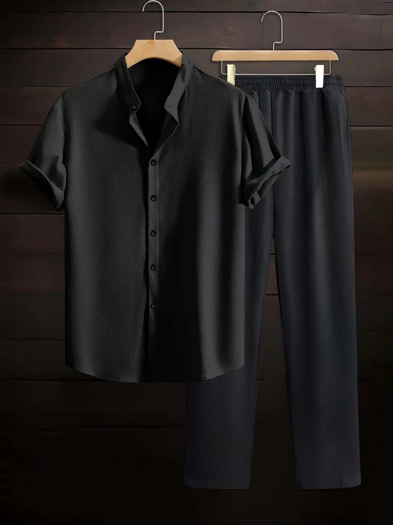 Conjunto de camisa y pantalón