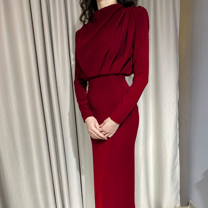 Vestido plisado de manga larga
