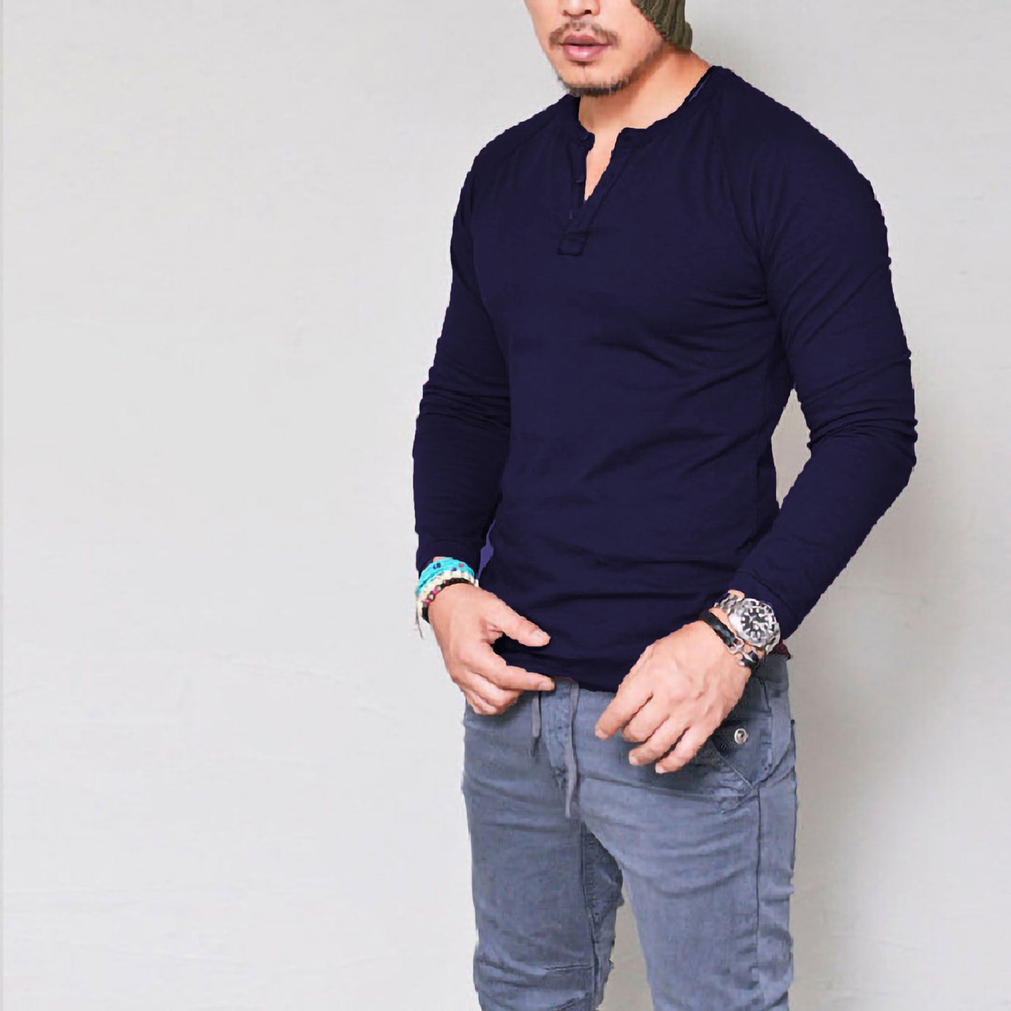 Camiseta de manga larga y cuello redondo